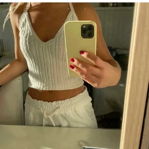 Zara topp - Så fint linne från zara! Knappt använt och så fint skick 💘💘 LÅNADE BILDER