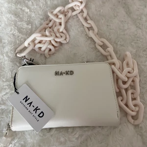 Väska  - Aldrig använd nypris 349kr mitt pris 100kr 