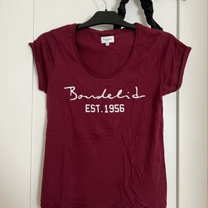 Bondelid  - T-shirt använd 1 gång, köparen står för frakt