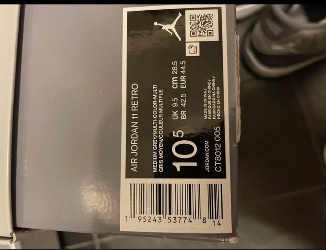 Air Jordan 11 retro cool grey  - 90