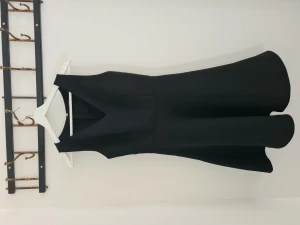 Svart klänning - Fin klänning från STOCKH LM  stl 34 Som ny. 