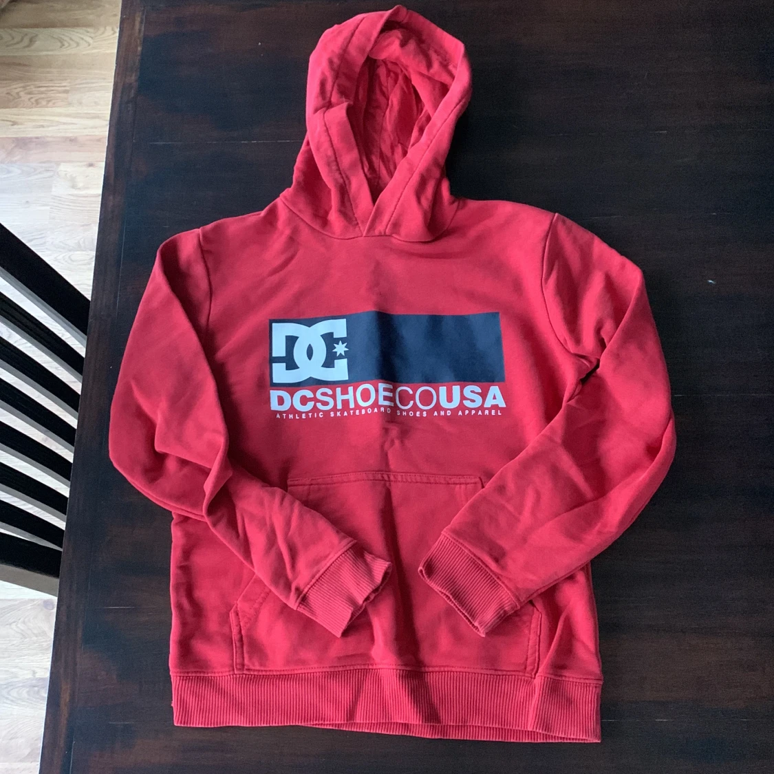 DcshoecoUSA hoodie röd