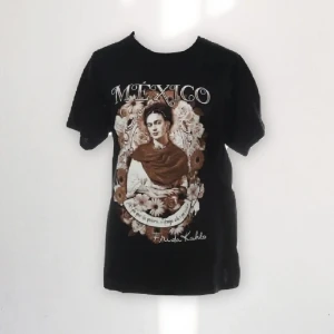 T-shirt  - Fint skick