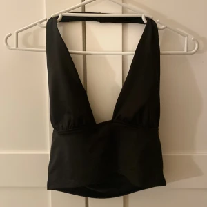 Halter HM - Från hm köpt i somras. Aldrig använd