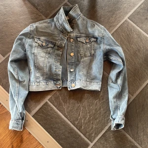 Jens jacka  - Jätte fin inte använd 