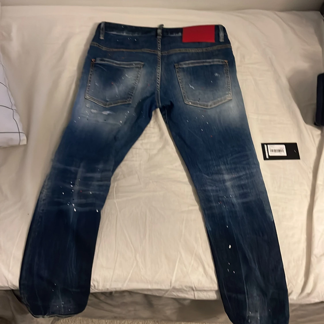 Dsquard2 jeans blåa( byter mot tiger Gucci keps! - 90