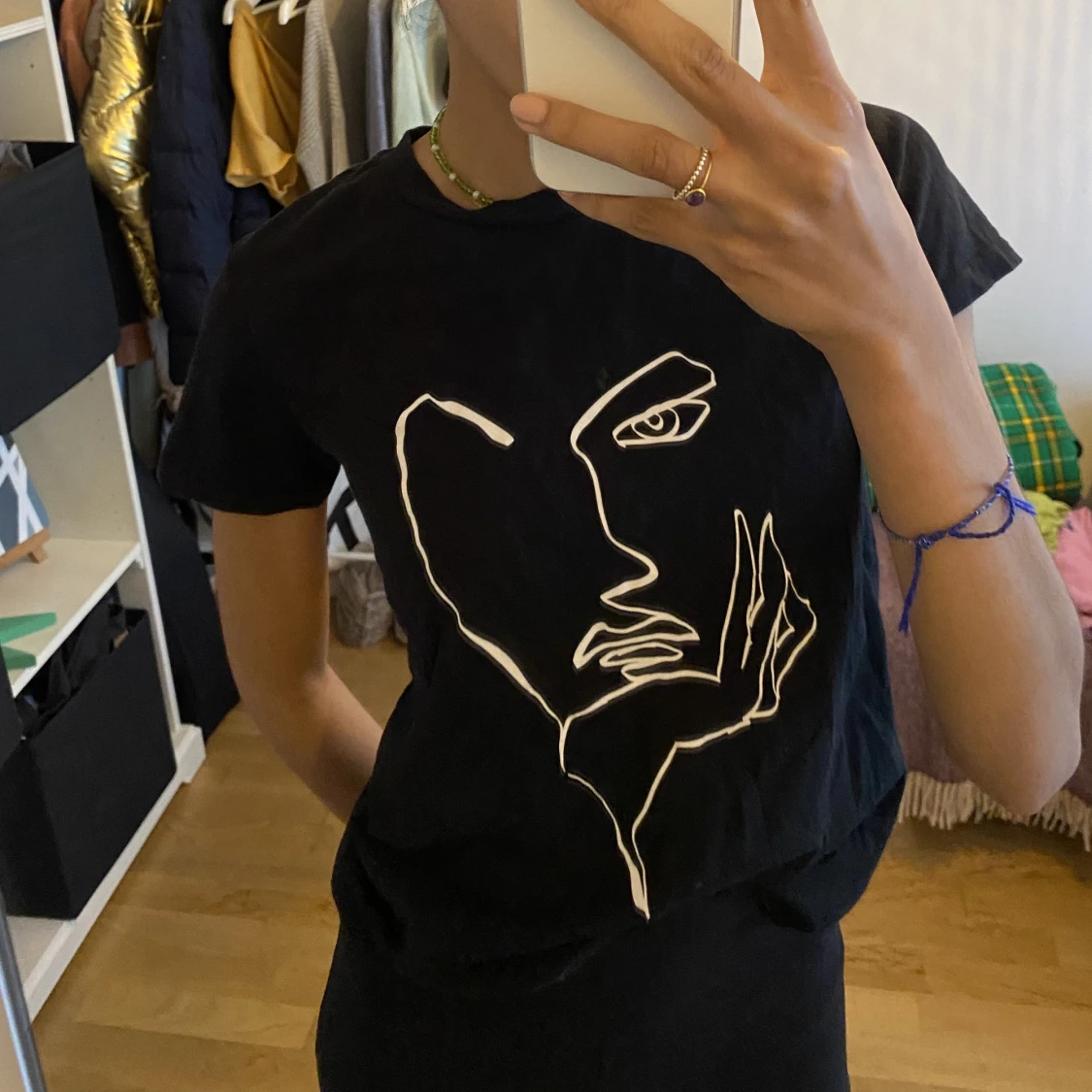 Svart T-shirt med tryck - 90