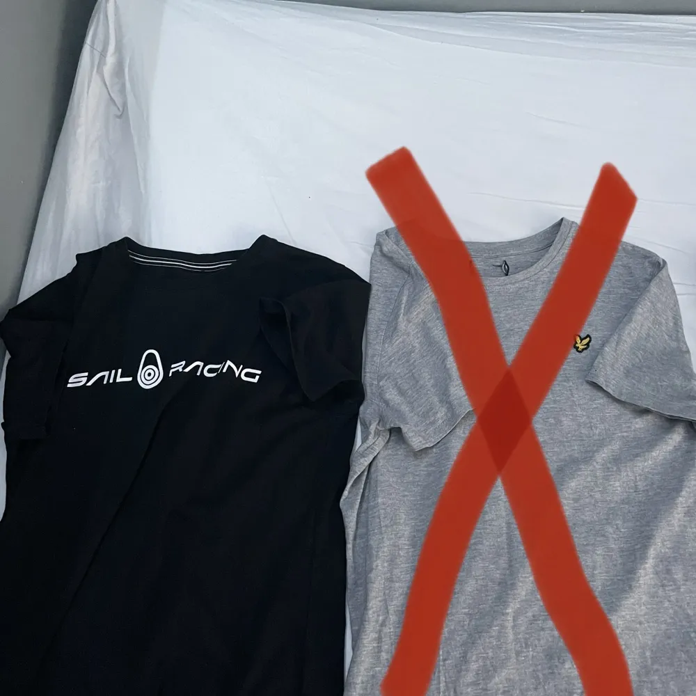 Vit gant t-shirt- 146/152 80kr Calvinklein t-shirt-junior12 70kr  Sail racing t-shirt-160 100kr Priset kan diskuteras. Kan både posta eller mötas upp i Jönköping. T-shirts.