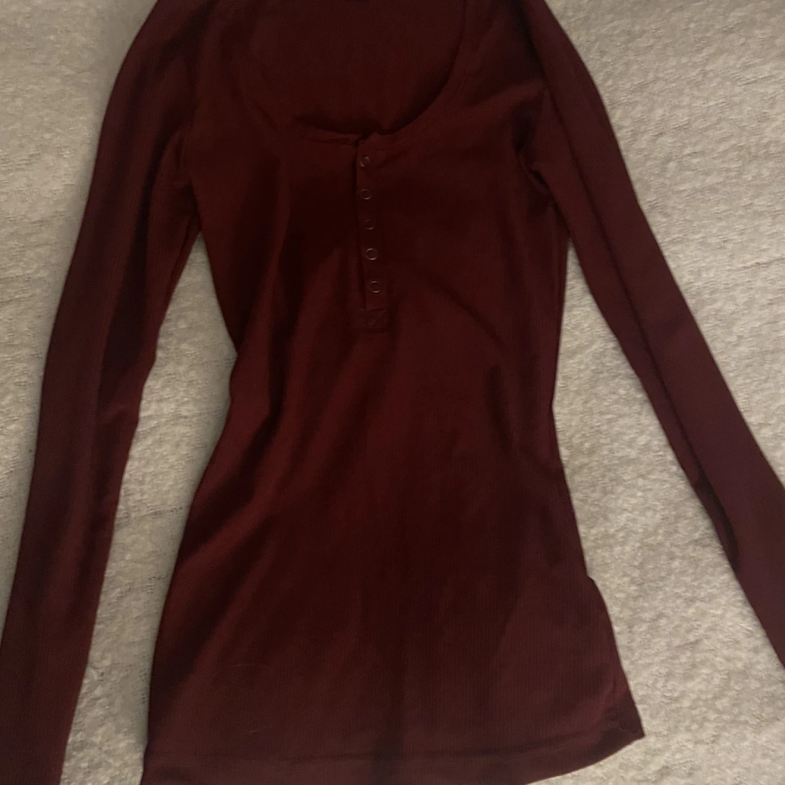 En långärmad (röd) tröja🤍 - 90