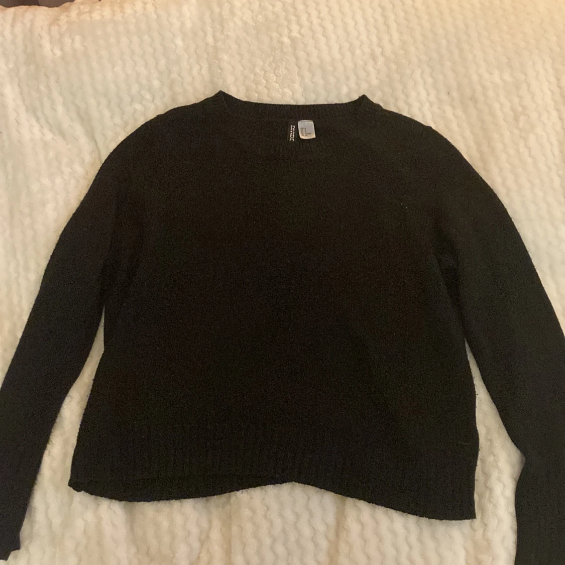 Svart stixkad tröja - 91