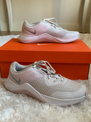 Nike Trainers/Sneakers - Very comfortable Nike Trainers/Sneakers, EUR size 37.5/US size 6.5 (fit perfect to size). Very good condition as they were only worn a few times.  