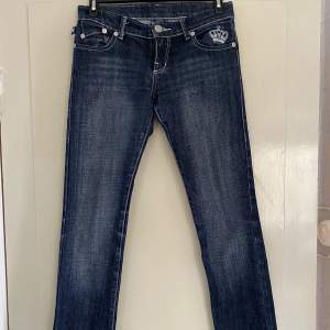 Low Waits Victoria Beckham jeans. Jättesnygga 🌸
