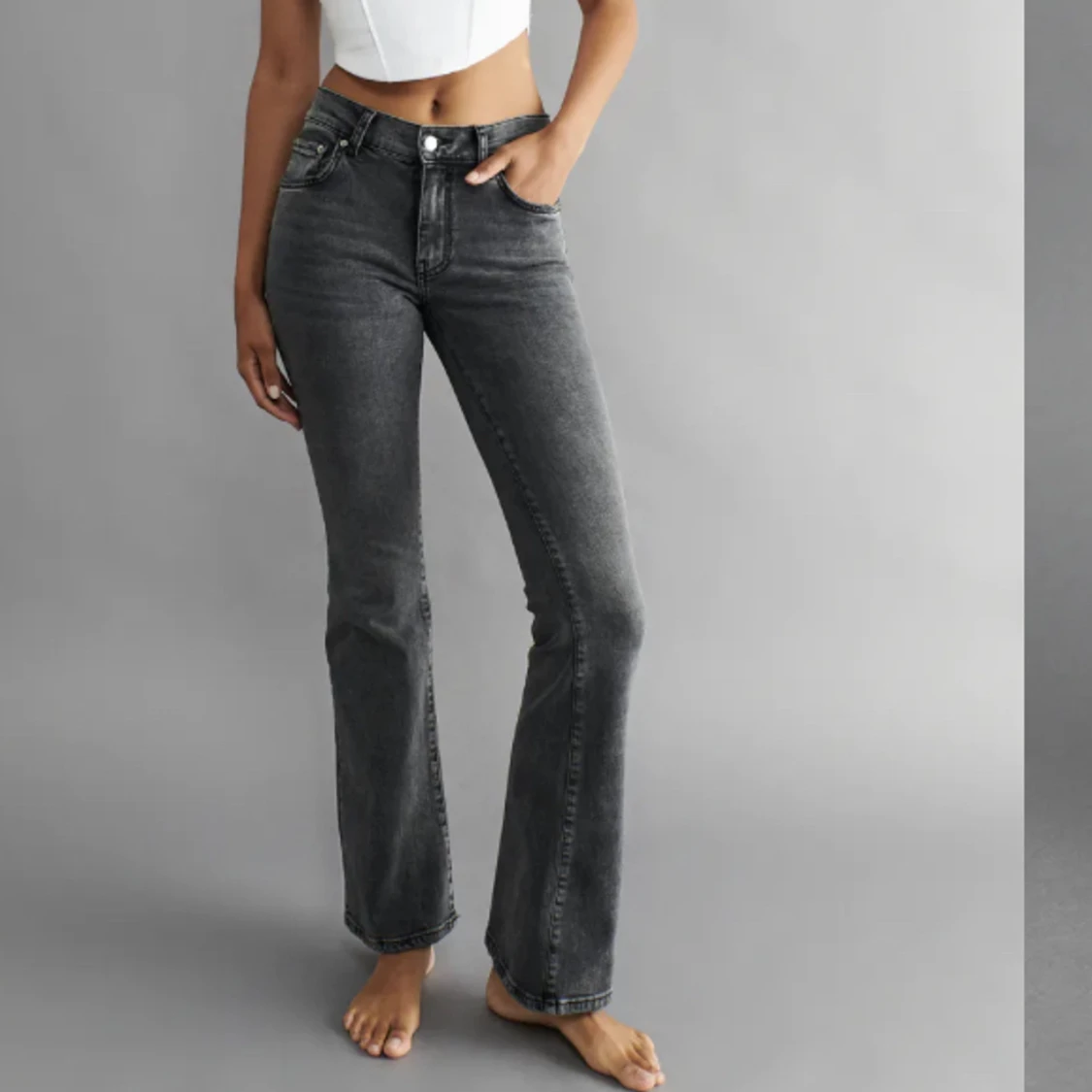 Grå bootcut jeans