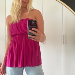 Bandeau topp - Ceriserosa bandeau topp i bra skick!💕