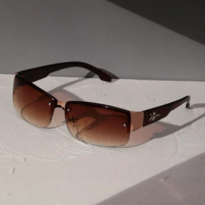 Coola solglasögon  - Kommer aldrig till användning!💓