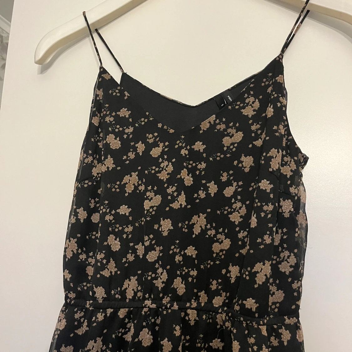 Supersöt svart klänning - 91