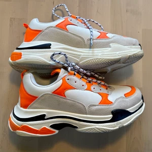 Chunky sneakers - Coola sneakers från Boohoo. Coola och snygga, och väldigt sköna. 