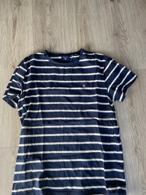 Gant T-shirt  - 7/10 skick