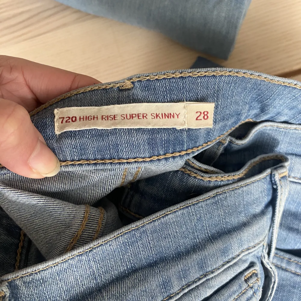 720 high Rise super skinny  Säljes då dom inte passar mig i midjan :( . Jeans & Byxor.