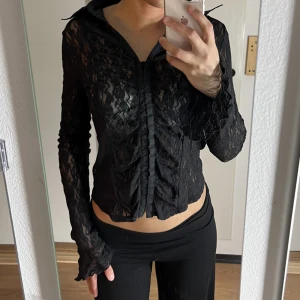 Spets skjorta - Bra skick 