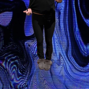 Flared kostymbyxor - säljer dessa sjukt snygga kostymbyxorna, stretchiga och sååå bekväma  jag är 176 och bär oftast s/36 