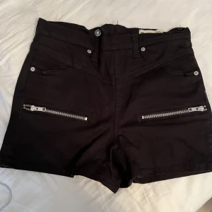 Supersnygga shorts! - Supersnygga shorts med hög midja! 