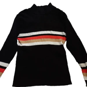 svart långärmad tröja - Aldrig använd. På bra skick + bra material strl M  Säljer pga av för stor