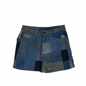 JEANSKJOL ZADIG & VOLTAIRE  - En kort jeanskjol i patchwork från Zadig & Voltaire.  