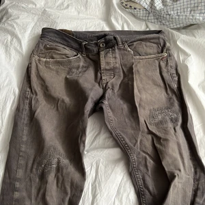 Dondup jeans George grå strl 36 - Använt skick, storlek 36, grå, modell georg