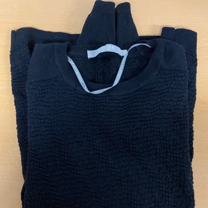 Tiger of Sweden strl M finstickad  - Finstickad tröja från Tiger of Sweden strl M. Oanvänd i nyskick. Hämtas hemma hos mig på Kungsholmen 