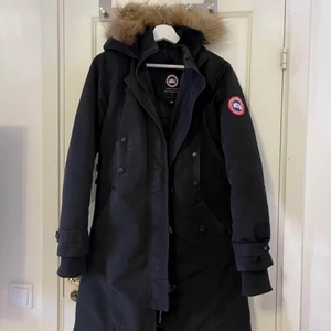 Canada Goose (Dam) - En dam Jacka till salu
