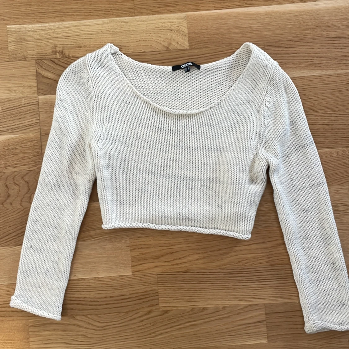 Kort stickad tröja Asos strl 36