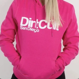 Dirt cült hoodie  -  Dirt cült hoodie, en sån på bilden fast med svart text, har en fläck på magen som jag inte vet vad det är dock