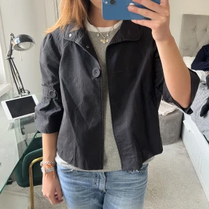 Kappa! - Kappa med trekvartsärm helt perfekt till våren och passar till allt❤️