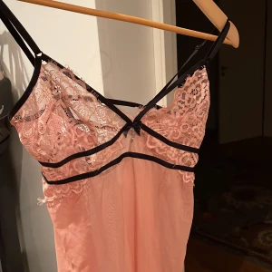 Nattlinne hunkemöller  - Köpte den för några år sen men aldrig använt den 💕