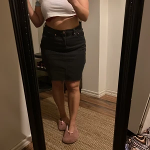 Jeanskjol - Jeanskjol i bra skick