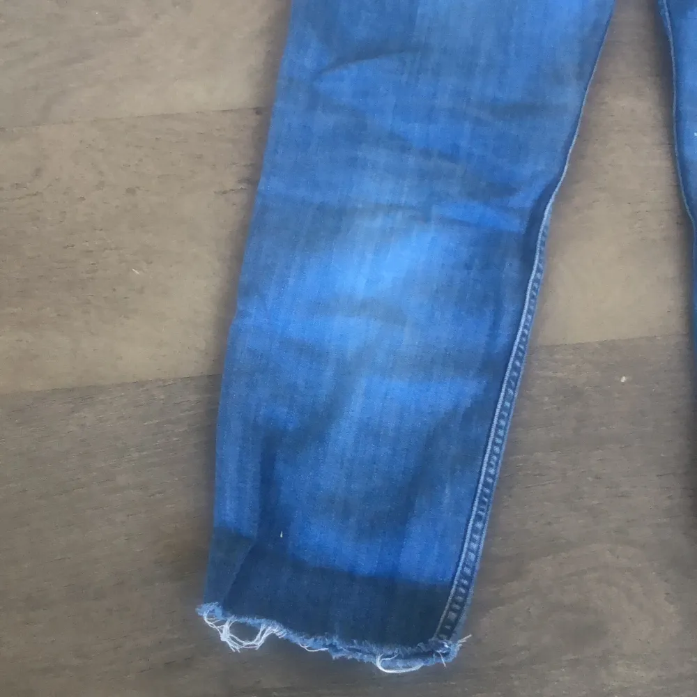 Lee Jeans jätte snygga i fint skick Strl 31 Lågmidjade. Jeans & Byxor.