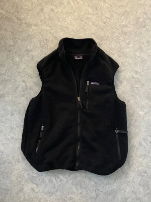 Patagonia väst Svart - Svart Patagonia väst, storlek L, Skickar inom 24 timmar 🚚🛑KOM MED PRISFÖRSLAG 🛑