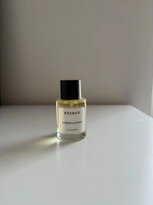 Essnce Cherrylicious  - Se bilder. 