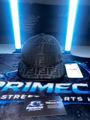 FF keps - Svart FF, no size passar alla huvuden, skriv vid minsta lilla.