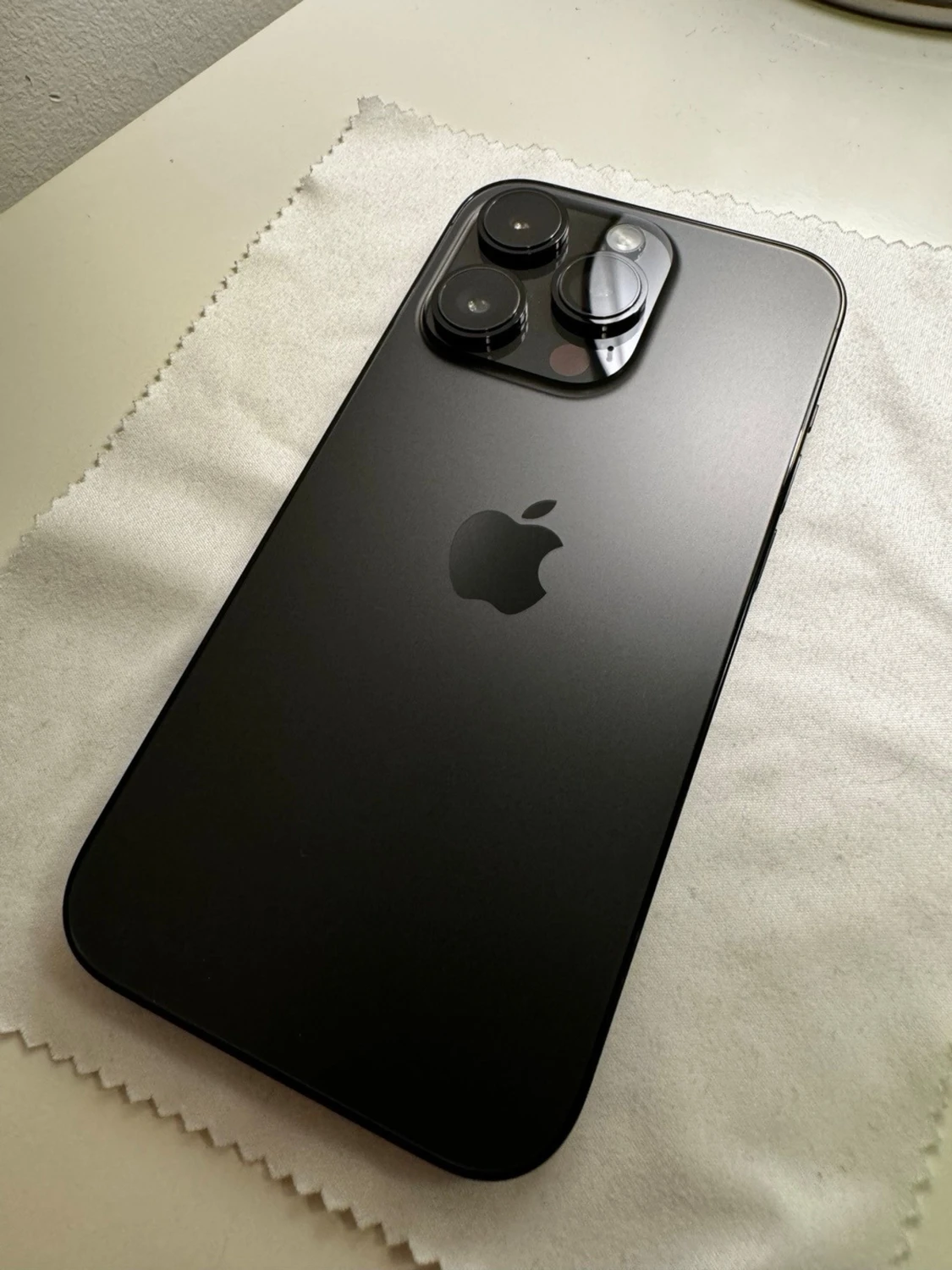 iPhone i nyskick iPhone 14 Pro - 2