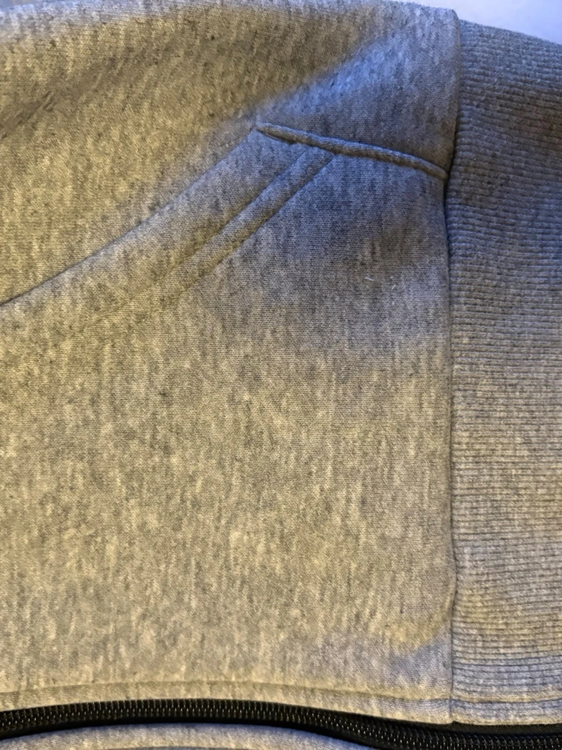 Zip up tröja ifrån Andy  - 3
