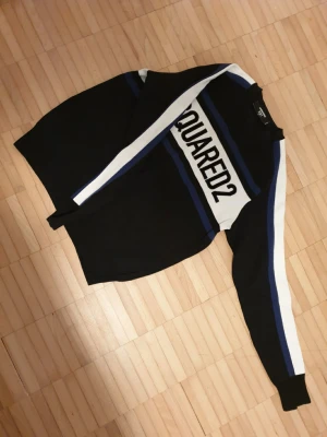 Dsquared 2 tröja - Storlek S