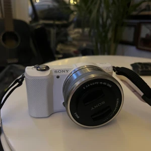 Sony a5100 vit - Sony a5000 i färgen vit!