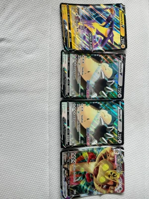 Pokimon kort big cards  - Dem har att saman lagt värde på 380kr!