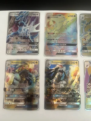 Pokémon kort - Hej! Säljer dessa kort för ett bra pris! skriv dm ifall du är i intresserad!