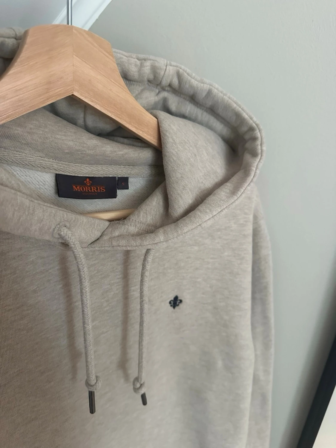 Beige hoodie från Morris - 2