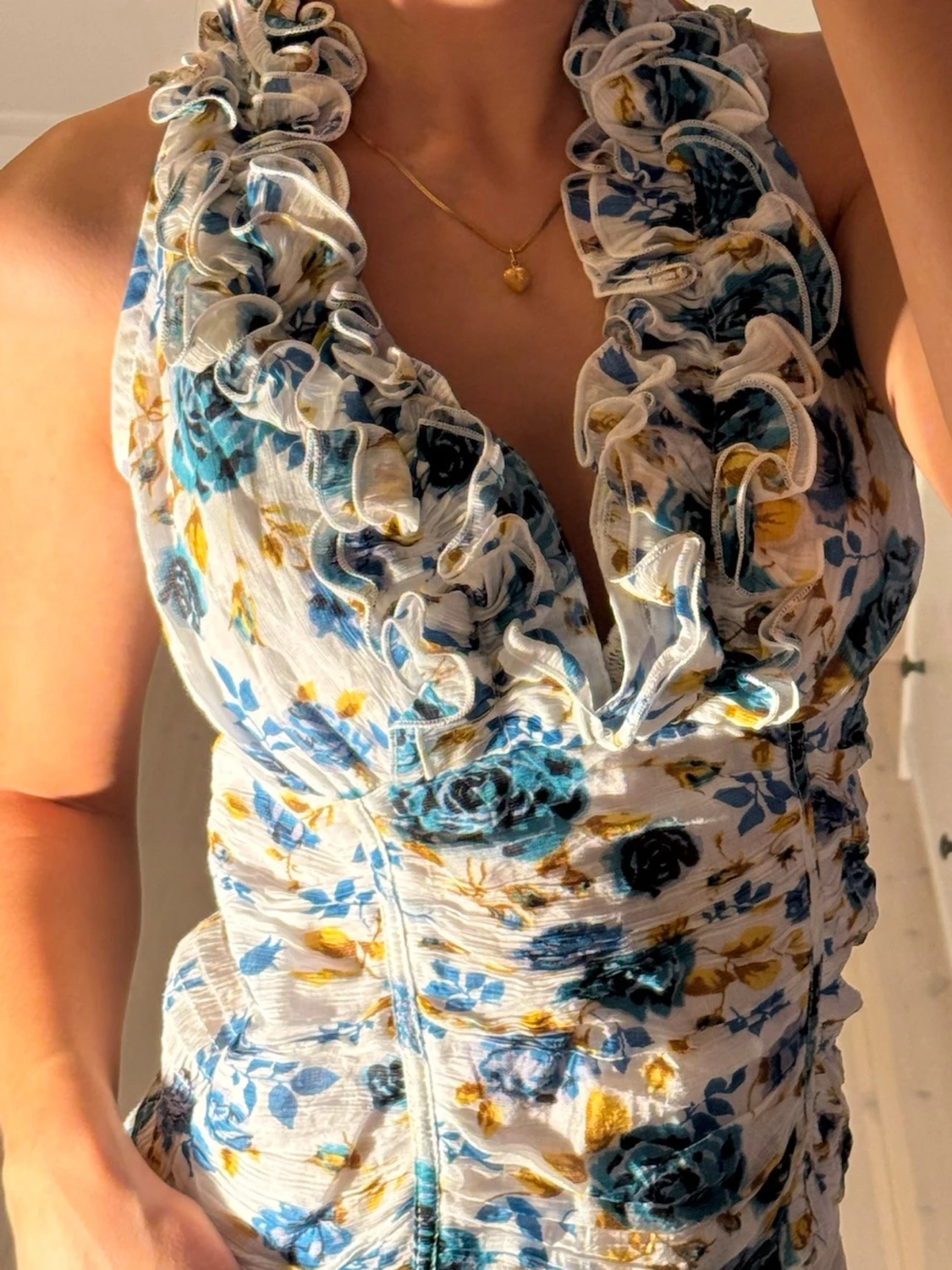 Blommigt linne med volanger  - 1