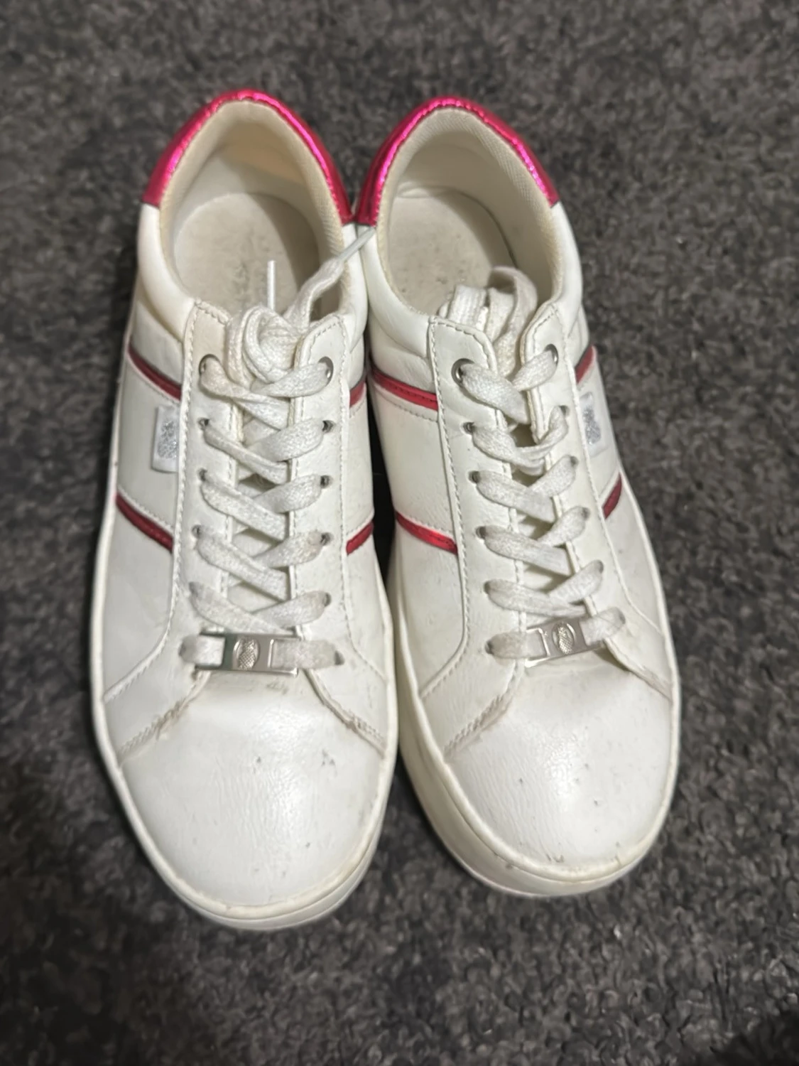 Vita sneakers med rosa detaljer - 1