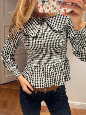 Blus - Säljer denna så fina blus🤩💖☀️